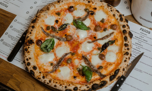 NAPOLETANA